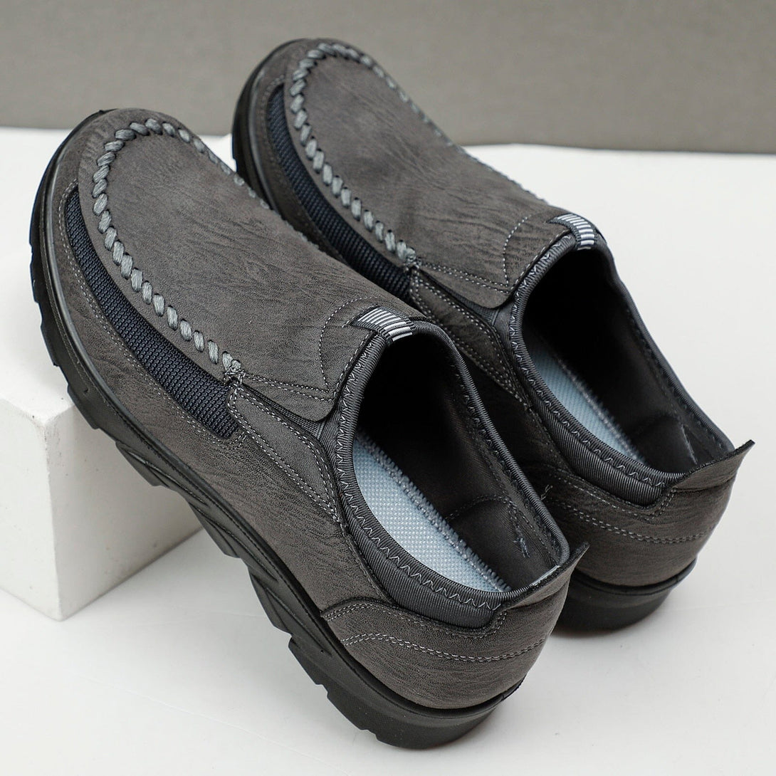 Mocassim Masculino de Couro - Sapato Casual ComfyMens Conexão Shop Mocassim Masculino de Couro Cinza 37 